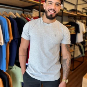 Camisa gola careca